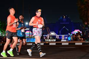 BIB: 23131
                            <button type="button" onclick="openModal(15102091)" class="btn btn-primary btn-sm float-right btn-popup" data-toggle="modal" data-target=".modal-high-quality">
                        <i class="fas fa-shopping-cart"></i> Add to Cart
                    </button>
                                            <button type="button" onclick="isThisMe(15102091, true)" class="btn btn-success btn-sm float-right btn-popup btn-isme hidden" data-toggle="tooltip" data-placement="bottom" title="นี่คือรูปของคุณใช่ไหม คลิกที่นี่เพื่อเอาเข้าอัลบั้ม">
                        <i class="fas fa-plus"></i> Add to album
                    </button>
                    <button type="button" onclick="isThisMe(15102091, false)" class="btn btn-warning btn-sm float-right btn-popup btn-isnotme hidden">
                        <i class="fas fa-ban"></i> Remove from album
                    </button>